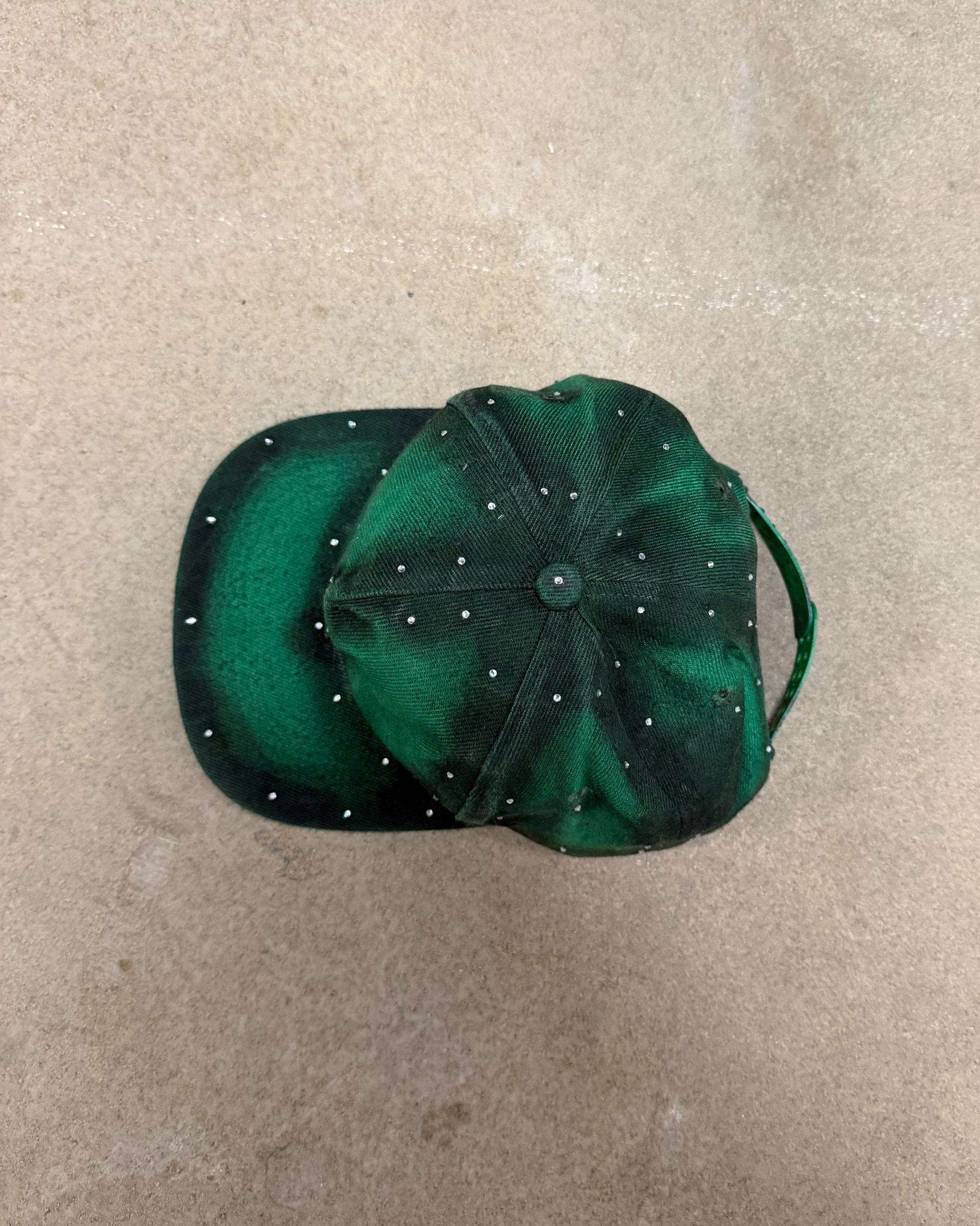 NOUCHI X KMORPH - GREEN RHINESTONE CAP