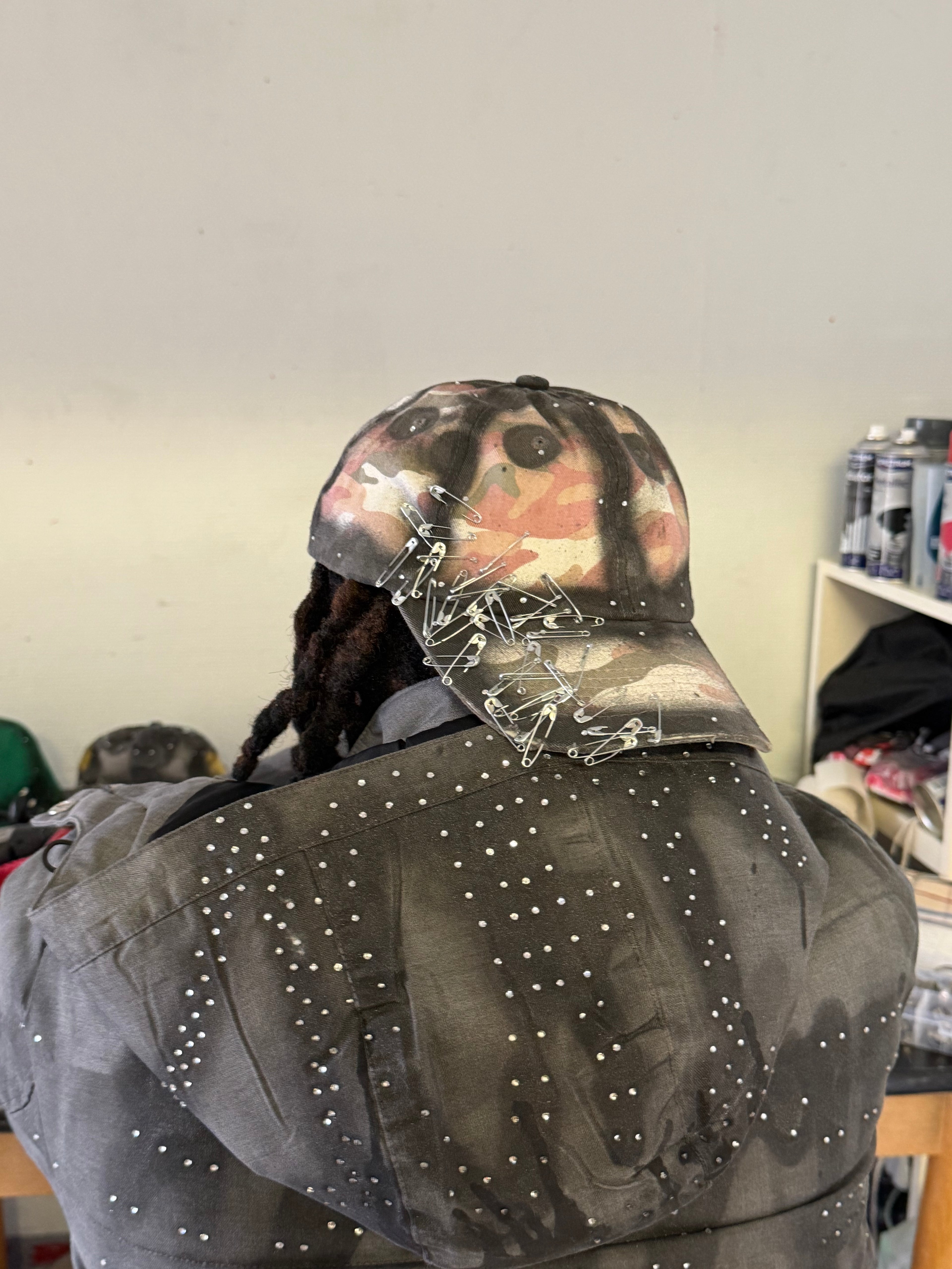 NOUCHI X KMORPH - 1OF1 PINNED RHINESTONE PINK/GREY/WHITE CAMO CAP