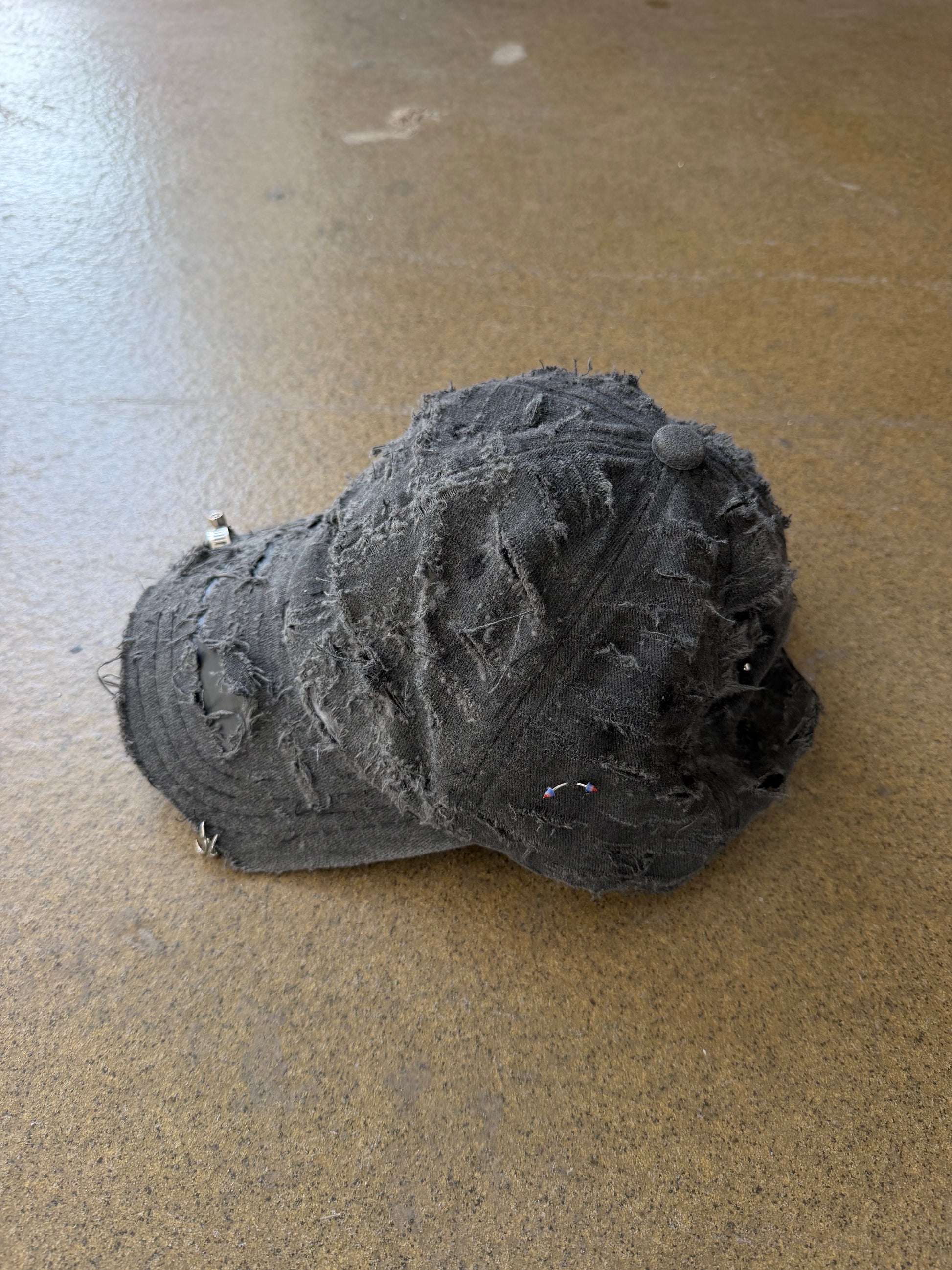 NOUCHI X KMORPH - GREY DENIM DESTROYED CAP