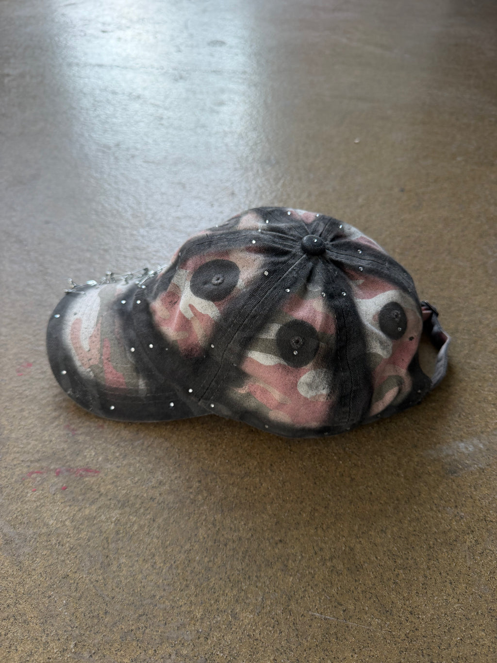 NOUCHI X KMORPH - 1OF1 PINNED RHINESTONE PINK/GREY/WHITE CAMO CAP