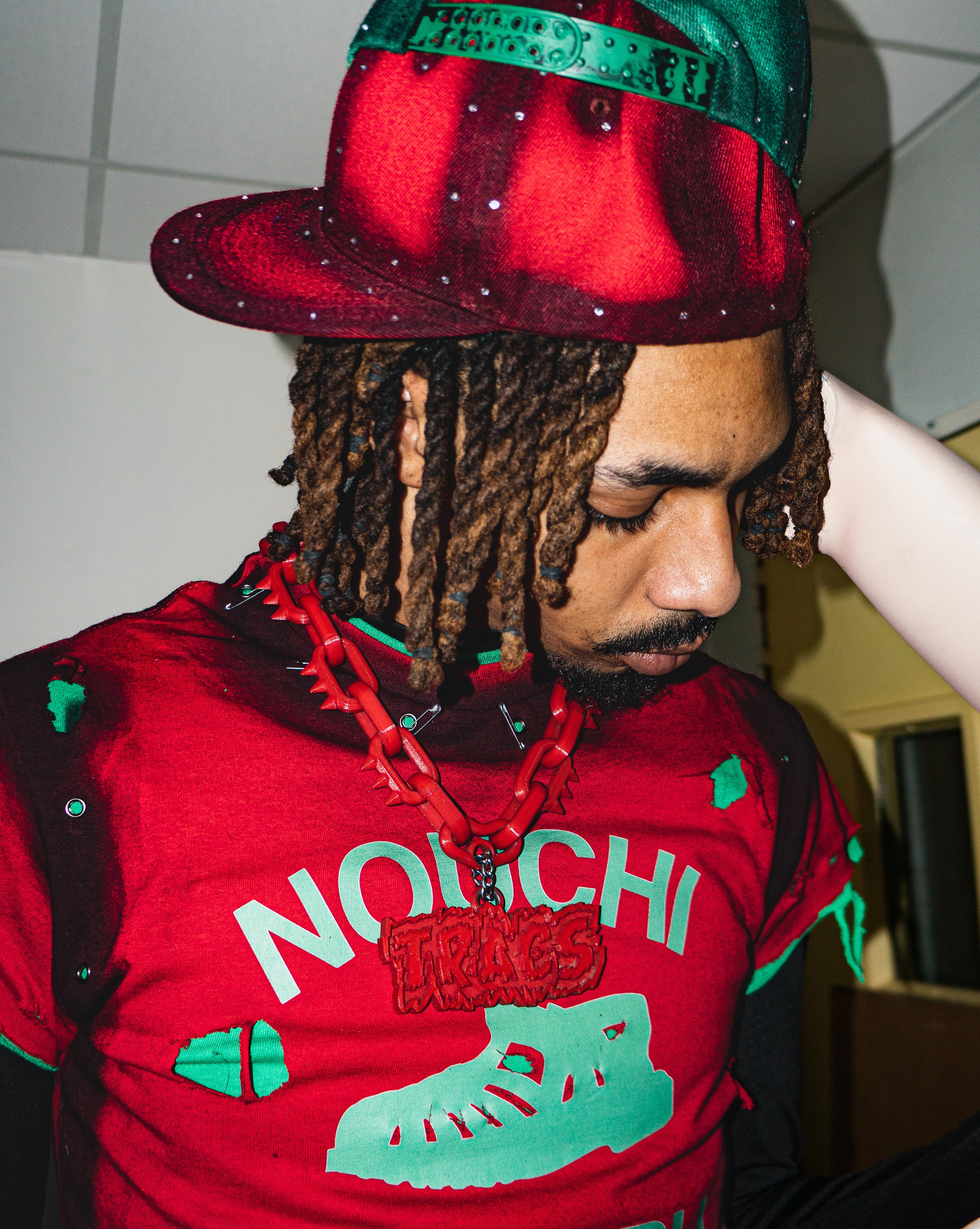 NOUCHI X KMORPH - RED RHINESTONE CAP
